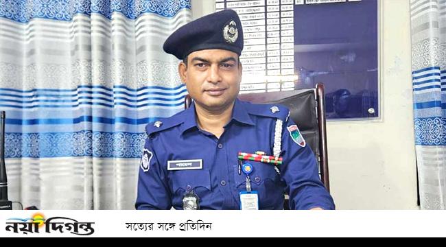 চৌগাছায় নারী কেলেঙ্কারি ও দুর্নীতির অভিযোগে ক্লোজড হলেন ওসি পায়েল