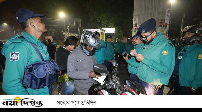 ঢাকা বিশ্ববিদ্যালয় এলাকায় আইনশৃঙ্খলা বাহিনীর কড়া নিরাপত্তা