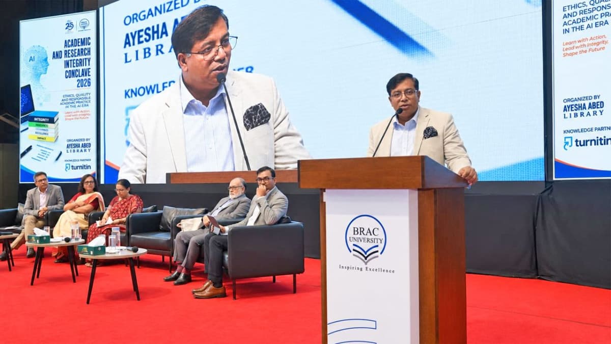 বিশ্ববিদ্যালয়ে এআই ব্যবহারে নীতিমালা প্রণয়নের পরামর্শ ইউজিসি চেয়ারম্যানের