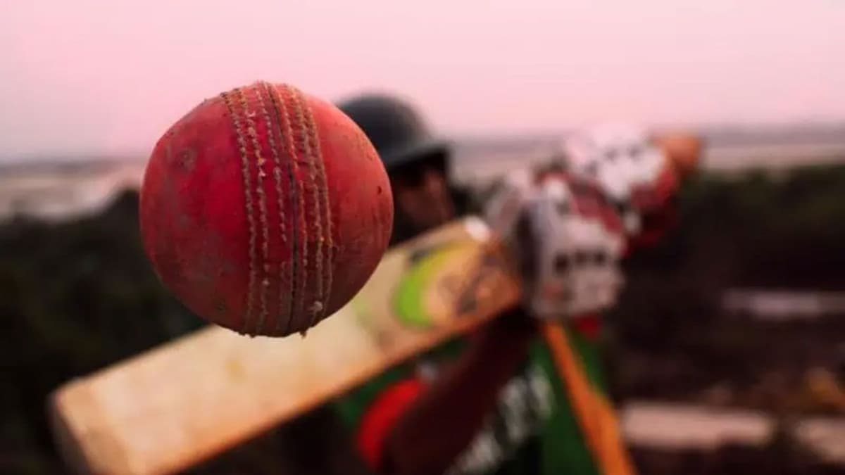আসিফ নজরুলের সিদ্ধান্তেই বিশ্বকাপে যায়নি বাংলাদেশ : তদন্তে উঠে এলো আরো যেসব তথ্য