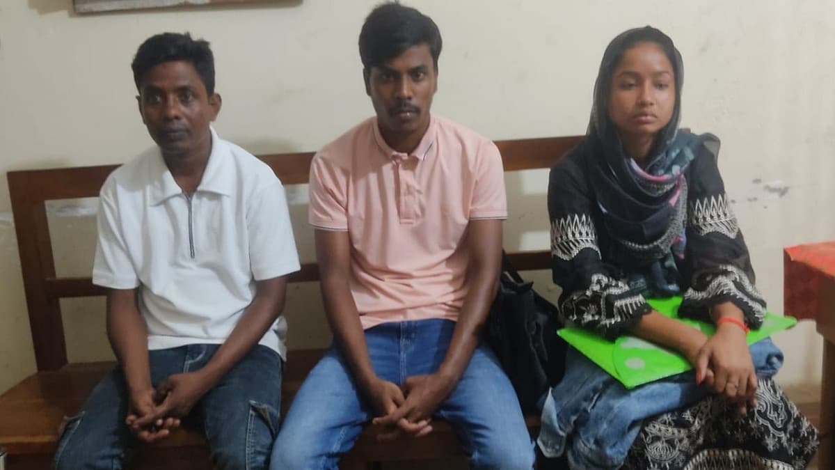 বাংলাদেশী ৩ নাগরিক ভারতে ৩৩ মাস কারাভোগ শেষে ফিরল দেশে