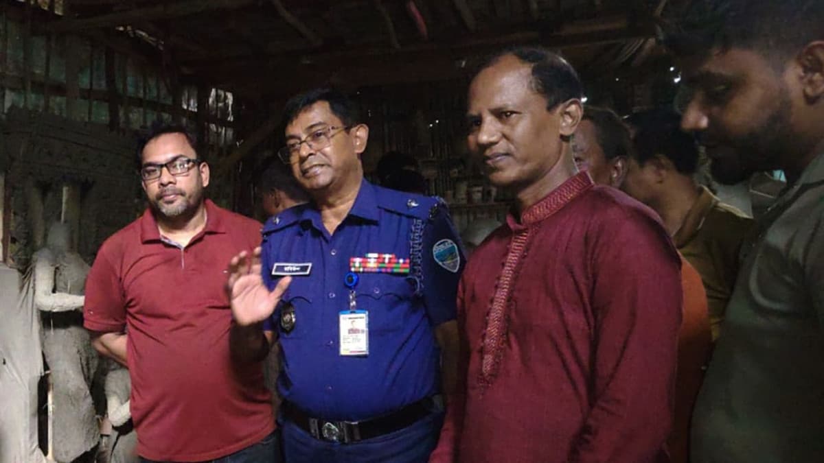 দুর্গাপূজায় বিশৃঙ্খলা সৃষ্টির চেষ্টা করলে কঠোর ব্যবস্থা