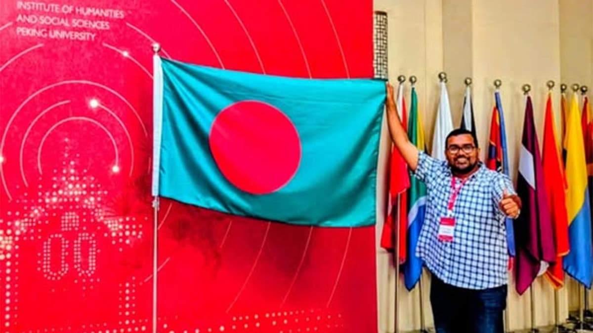 চীনে ৫৪ দেশের প্রতিনিধিদের অ্যাম্বাসেডর নির্বাচনে বিজয়ী ছাত্রদল নেতা ডা: আউয়াল