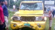 জলঢাকায় পিকআপ-মোটরসাইকেলের মুখোমুখি সংঘর্ষে স্বামী-স্ত্রী নিহত
