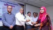 পিএইচডি গবেষকদের নিয়ে রাবির আইবিএস অ্যালামনাই অ্যাসোসিয়েশনের নবীনবরণ