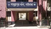 সাদুল্লাপুরে কুকুরের সাথে ভ্যানের ধাক্কা, নারীর মৃত্যু