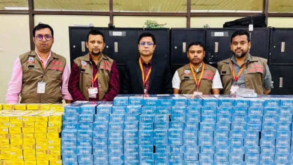 শাহজালাল বিমানবন্দরে ৩২ লাখ ৪০ হাজার টাকার পণ্য জব্দ