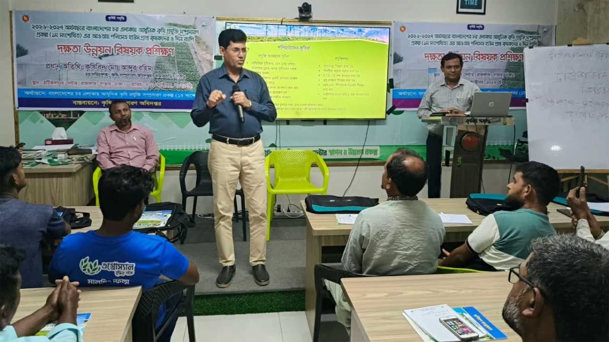 পলিসেড হাউসে চারা উৎপাদন, উদ্যোক্তা হবেন চরাঞ্চলের কৃষক