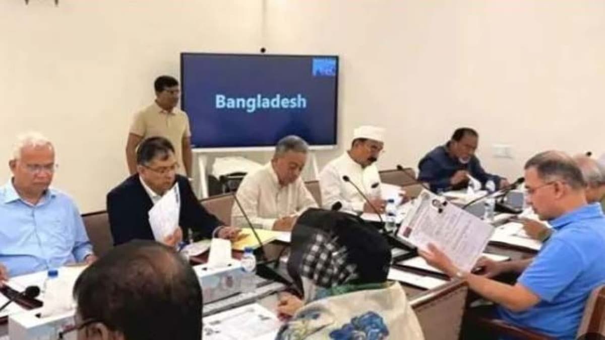 বিএনপির স্থায়ী কমিটির বৈঠক চলছে