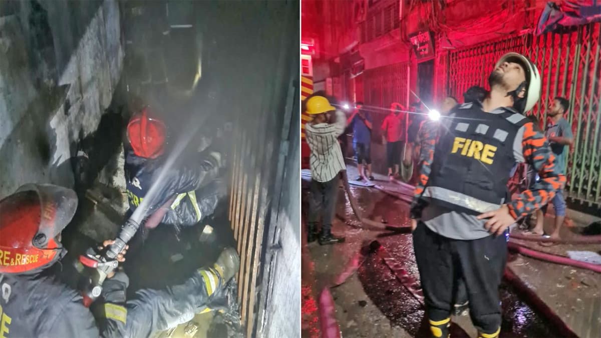 পুরান ঢাকার প্লাজা মার্কেটে আগুন, ধোঁয়ায় অসুস্থ ৪ ফায়ারফাইটার