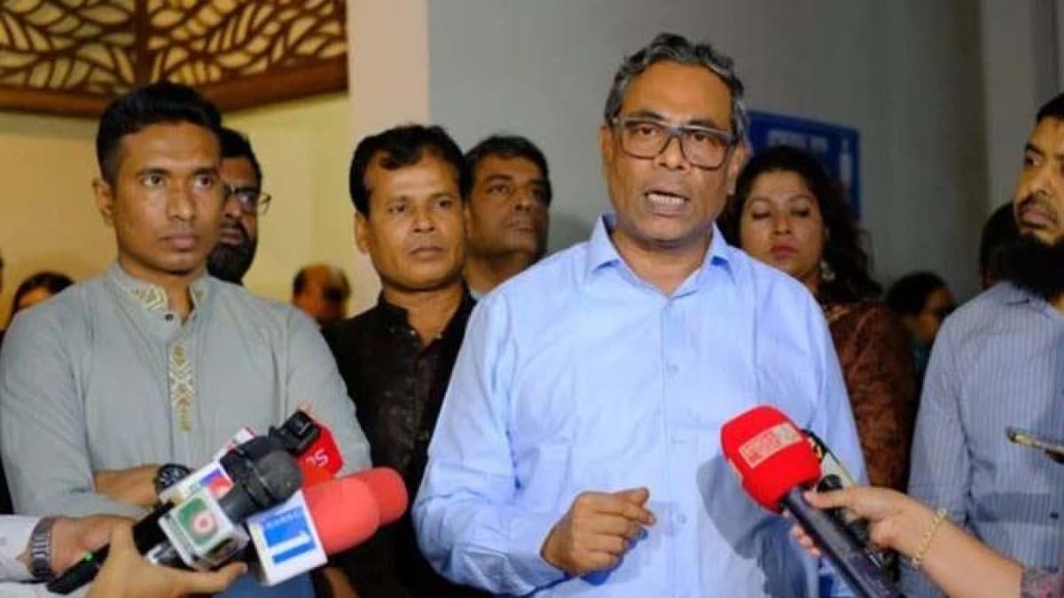 ডেঙ্গু নিয়ন্ত্রণে আগাম প্রস্তুতির ফলে মৃত্যুহার ৪০ শতাংশ কমেছে : স্বাস্থ্য প্রতিমন্ত্রী