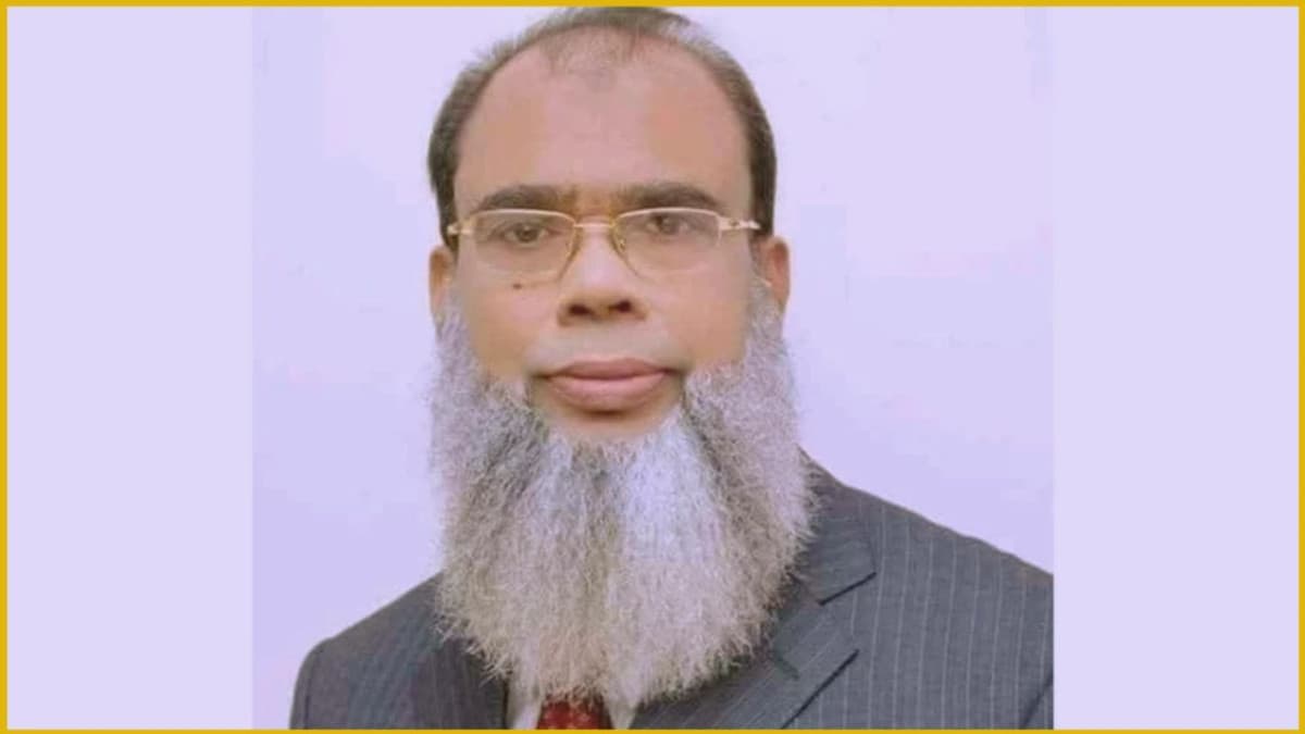 সালাউদ্দিন আহমেদের জানাজা কদমতলীর লাল মসজিদে