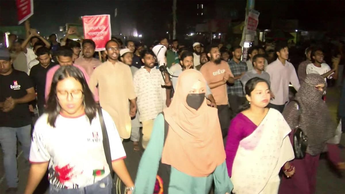 দিল্লির দাসত্বের জন্যই জগন্নাথ বিশ্ববিদালয়ে পশু জবাইয়ের ওপর নিষেধাজ্ঞা: ইনকিলাব মঞ্চ