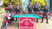 ৭৫ বোতল ভারতীয় নেশাজাতীয় সিরাপসহ যুবক আটক