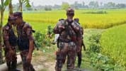 জয়পুরহাটে ৩ যুবককে পুশব্যাক করল বিজিবি