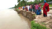 ব্রহ্মপুত্রের ভাঙনে দিশেহারা নদীপাড়ের মানুষ
