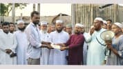 পরশুরামে আগুনে ক্ষতিগ্রস্ত ব্যবসায়ীদেরকে জামায়াতের আর্থিক সহায়তা