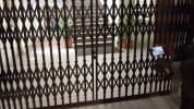 ভিসিকে ভেতরে রেখে ভবনে তালা চুয়েট শিক্ষার্থীদের