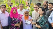 প্রধানমন্ত্রীর নির্দেশে শিক্ষক দুখু মিয়ার পাশে জেলা প্রশাসন