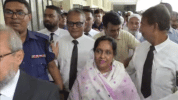 নারায়ণগঞ্জ হত্যা মামলায় জামিন নিয়ে আদালত চত্বরে জয় বাংলা শ্লোগান আইভীর