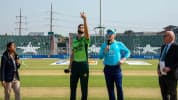 অভিন্ন একাদশ নিয়ে ইংল্যান্ডের বিপক্ষে ব্যাট করছে পাকিস্তান