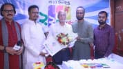 প্রতিষ্ঠাবার্ষিকীতে নয়া দিগন্তকে বাংলাদেশ কল্যাণ পার্টির ফুলেল শুভেচ্ছা
