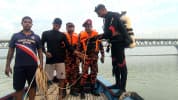 পদ্মায় গোসলে নেমে নিখোঁজ ২, চলছে উদ্ধার অভিযান