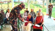 রামগড়ে অসহায় ও দরিদ্র পরিবারের পাশে বিজিবি