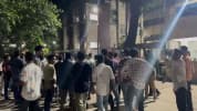 জবিতে কনসার্টে স্টেজে বসা নিয়ে ছাত্রদলের দুপক্ষের সংঘর্ষ, আহত ৩