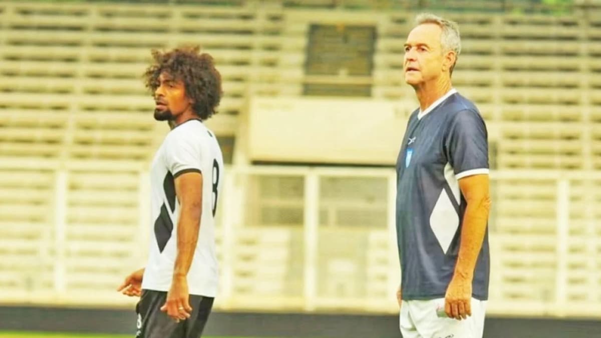 হামজাকে বুঝতে পারছেন না সতীর্থরা, হতাশ ডুলিও