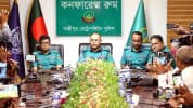 শীর্ষ মাদককারবারি ‘পিচ্চি রাজা’র পলায়ন : তাঁতীবাজারে প্রাইভেটকারে তুলে দেন এসআই প্রবীর কুমার